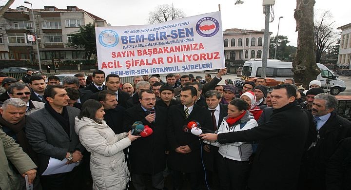 BEM-B�R-SEN �stanbul �ubeleri Ba�bakan Recep Tayyip Erdo�an�a ge�mi� olsun ziyaretinde bulundu